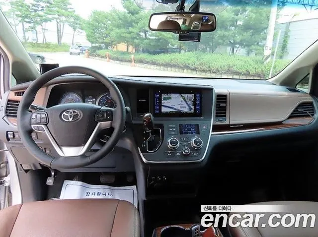 TOYOTA SIENNA 2016 — 89 509 км, серебристо-серый, Корея — под ключ — фото 8