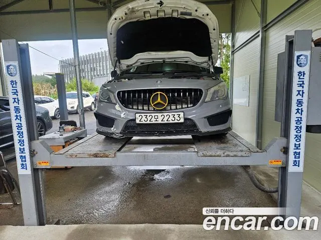 MERCEDES-BENZ CLA-CLASS C117 2014