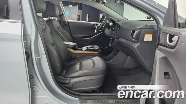 HYUNDAI IONIQ ELECTRIC 2017 — 122 102 км, серебристо-серый, Корея — под ключ — фото 11