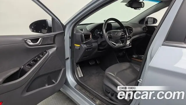 HYUNDAI IONIQ ELECTRIC 2017 — 122 102 км, серебристо-серый, Корея — под ключ — фото 10