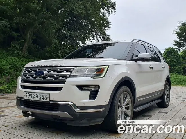 FORD EXPLORER 2018 — 100 014 км, белый, Корея — под ключ — фото 1