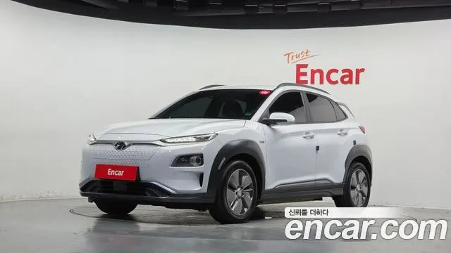 HYUNDAI KONA ELECTRIC 2019 — 174 548 км, белый, Корея — под ключ — фото 1