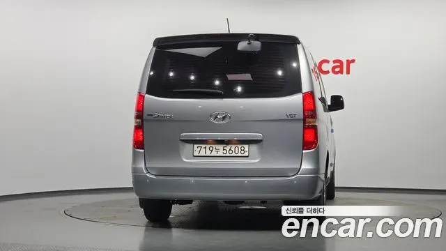 HYUNDAI GRAND STAREX 2017 — 171 724 км, серебристый, Корея — под ключ — фото 4