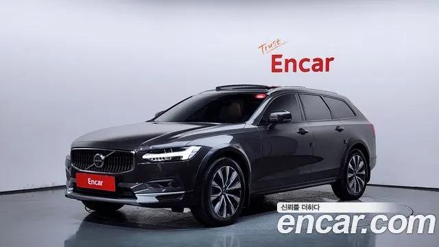 VOLVO V90 CROSS COUNTRY — из Кореи под ключ