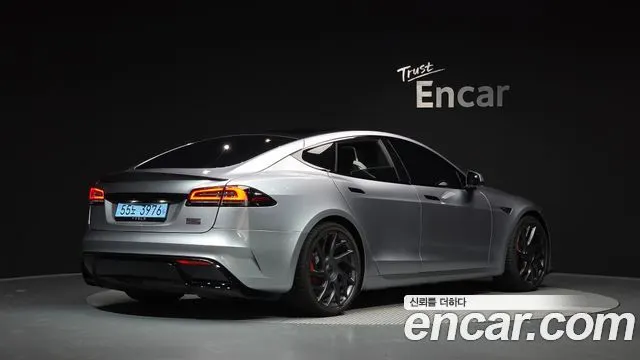 TESLA MODEL S 2026 — 10 782 км, серебристо-серый, Корея — под ключ — фото 1
