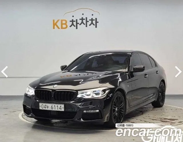 BMW 5 SERIES 2017 — 122 586 км, чёрный, Корея — под ключ — фото 1