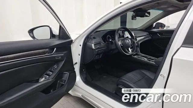 HONDA ACCORD 1 2019 — 152 917 км, белый, Корея — под ключ — фото 10