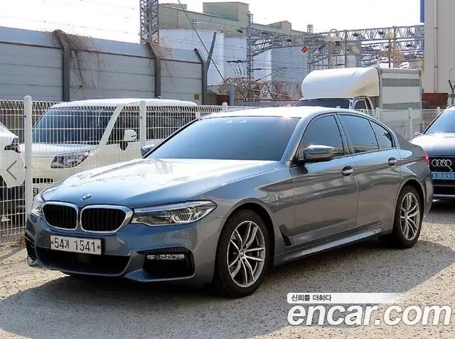 BMW 5 SERIES 2017 — 167 960 км, серый, Корея — под ключ — фото 2