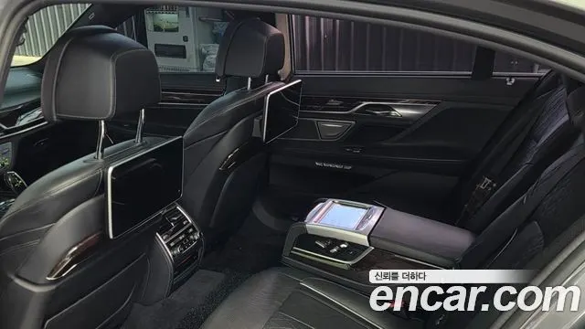 BMW 7 SERIES 2016 — 215 000 км, бежевый, Корея — под ключ — фото 8