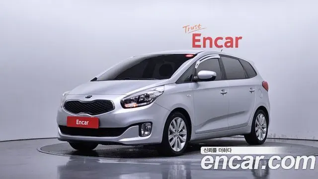 KIA CARENS 2016 — 136 745 км, серебристый, Корея — под ключ — фото 1