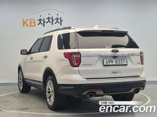 FORD EXPLORER 2018 — 161 612 км, белый, Корея — под ключ — фото 2