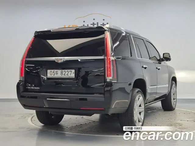CADILLAC ESCALADE 2017 — 91 329 км, чёрный, Корея — под ключ — фото 3