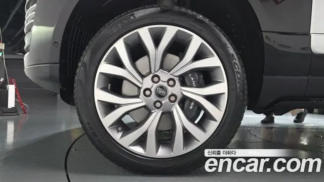 LAND ROVER RANGE ROVER 2020 — 40 323 км, чёрный, Корея — под ключ — фото 5