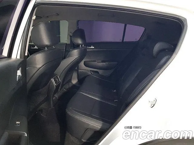KIA SPORTAGE 2016 — 181 675 км, белый, Корея — под ключ — фото 9