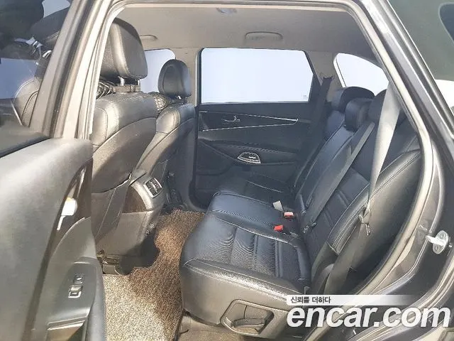 KIA SORENTO 2016 — 201 894 км, серый, Корея — под ключ — фото 9