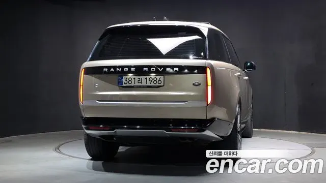 LAND ROVER RANGE ROVER 2023 — 48 604 км, светло-золотистый, Корея — под ключ — фото 4