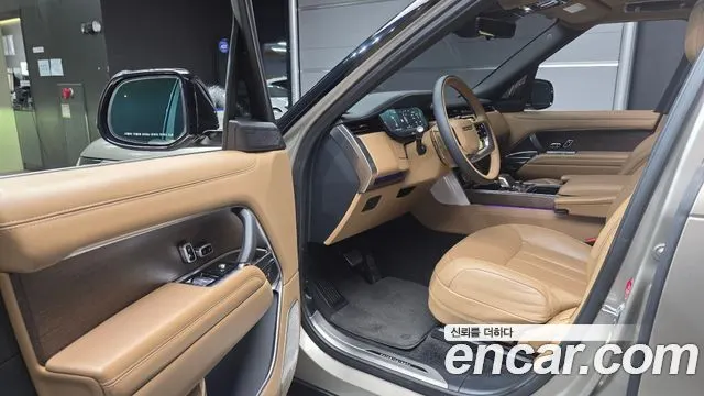 LAND ROVER RANGE ROVER 2023 — 48 604 км, светло-золотистый, Корея — под ключ — фото 10