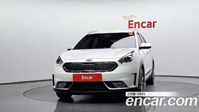 KIA NIRO 2017 — 201 804 км, белый, Корея — под ключ — фото 3