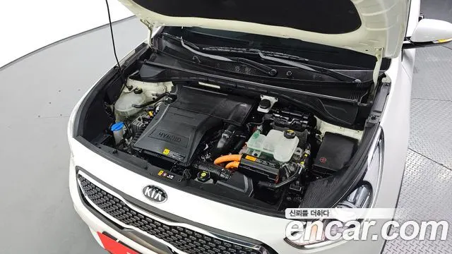 KIA NIRO 2017 — 201 804 км, белый, Корея — под ключ — фото 6