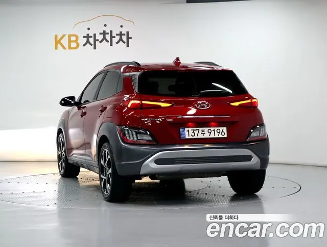 HYUNDAI KONA 2022 — 24 933 км, красный, Корея — под ключ — фото 4