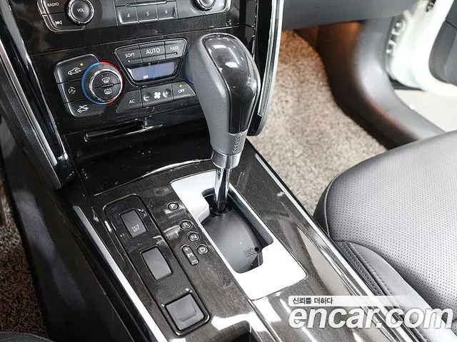 RENAULT KOREA SM7 NOVA 2019 — 205 454 км, белый, Корея — под ключ — фото 9