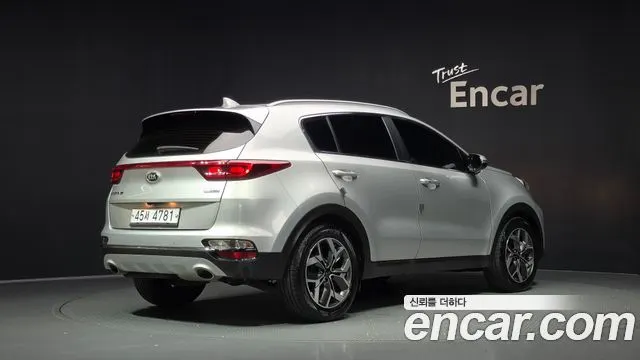 KIA SPORTAGE THE BOLD 2019 — 85 079 км, серебристый, Корея — под ключ — фото 2