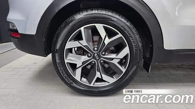 KIA SPORTAGE THE BOLD 2019 — 85 079 км, серебристый, Корея — под ключ — фото 5
