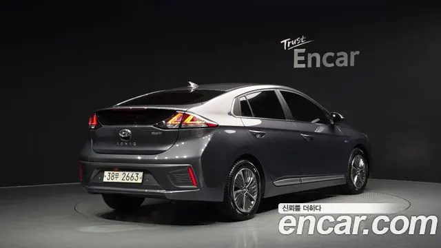 HYUNDAI IONIQ HYBRID 2020