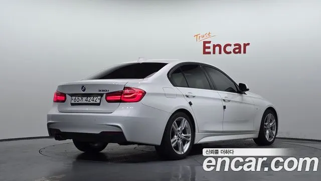 BMW 3 SERIES 2017 — 132 500 км, белый, Корея — под ключ — фото 2