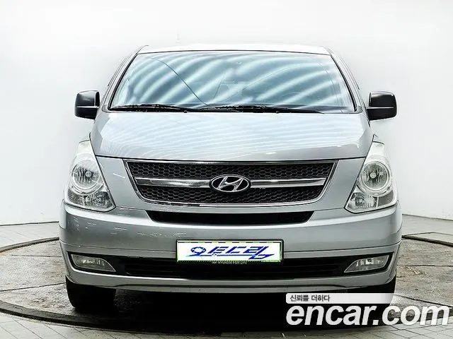HYUNDAI GRAND STAREX 2011 — 198 602 км, серебристый, Корея — под ключ — фото 3