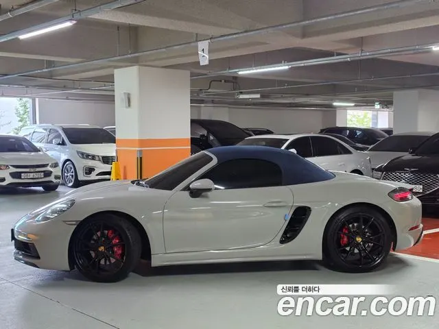 PORSCHE 718 BOXSTER 2018 — 84 000 км, белый, Корея — под ключ — фото 4