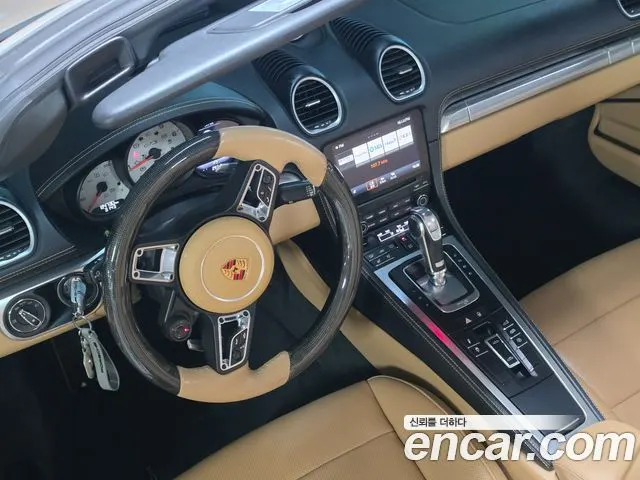 PORSCHE 718 BOXSTER 2018 — 84 000 км, белый, Корея — под ключ — фото 8