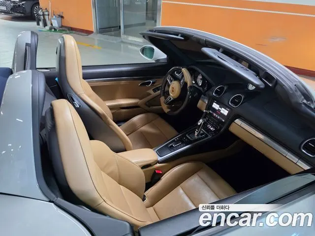 PORSCHE 718 BOXSTER 2018 — 84 000 км, белый, Корея — под ключ — фото 9