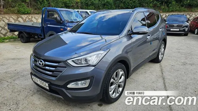 HYUNDAI SANTA FE 2015 — 168 279 км, серебристо-серый, Корея — под ключ — фото 1