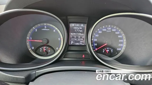 HYUNDAI SANTA FE 2015 — 168 279 км, серебристо-серый, Корея — под ключ — фото 8