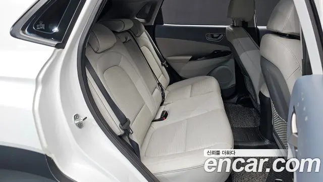 HYUNDAI KONA ELECTRIC 2019 — 214 993 км, белый, Корея — под ключ — фото 11
