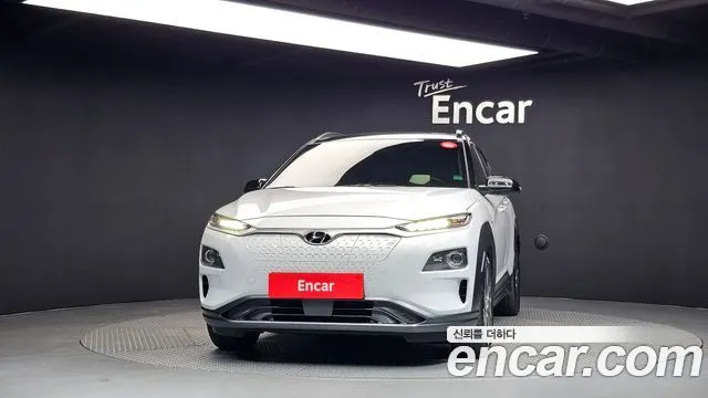 HYUNDAI KONA ELECTRIC 2019 — 214 993 км, белый, Корея — под ключ — фото 3