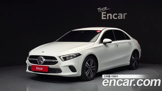 MERCEDES-BENZ A-CLASS W177 2023