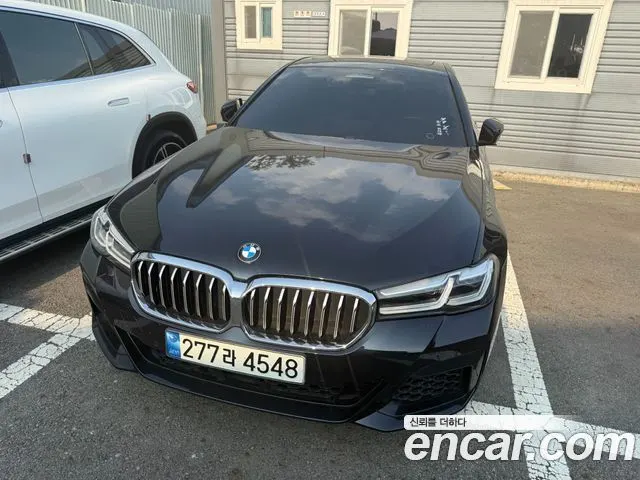 BMW 5 SERIES 2022 — 75 336 км, чёрный, Корея — под ключ — фото 11