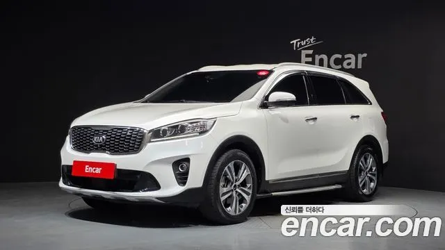 KIA SORENTO 2018 — 70 657 км, белый, Корея — под ключ — фото 1