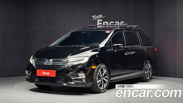 HONDA ODYSSEY 2019 — 120 143 км, чёрный, Корея — под ключ — фото 1