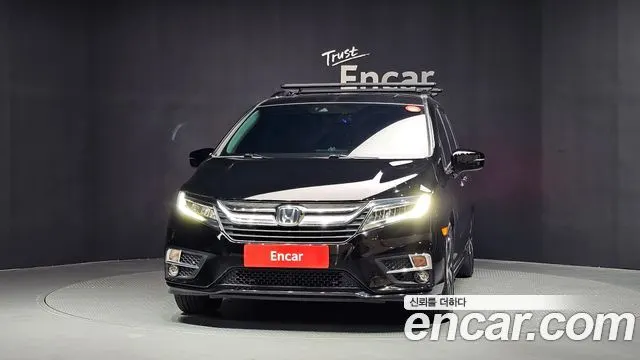 HONDA ODYSSEY 2019 — 120 143 км, чёрный, Корея — под ключ — фото 3