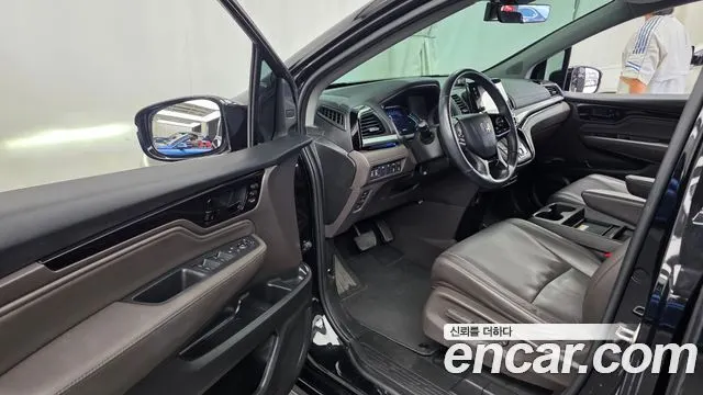 HONDA ODYSSEY 2019 — 120 143 км, чёрный, Корея — под ключ — фото 10