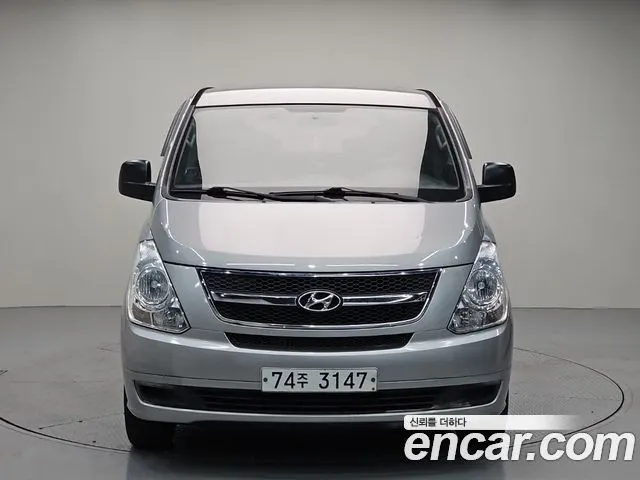 HYUNDAI GRAND STAREX 2014 — 129 789 км, серебристый, Корея — под ключ — фото 2