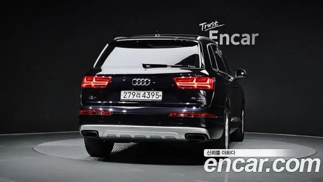 AUDI Q7 2019 — 167 599 км, чёрный, Корея — под ключ — фото 4