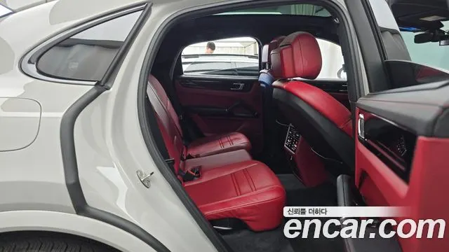 PORSCHE CAYENNE 2021 — 85 365 км, серебристо-серый, Корея — под ключ — фото 11
