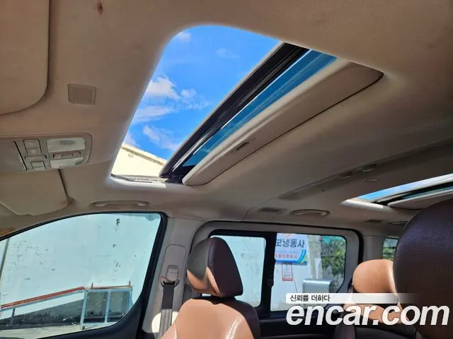 HYUNDAI GRAND STAREX 2019 — 162 225 км, коричневый, Корея — под ключ — фото 8