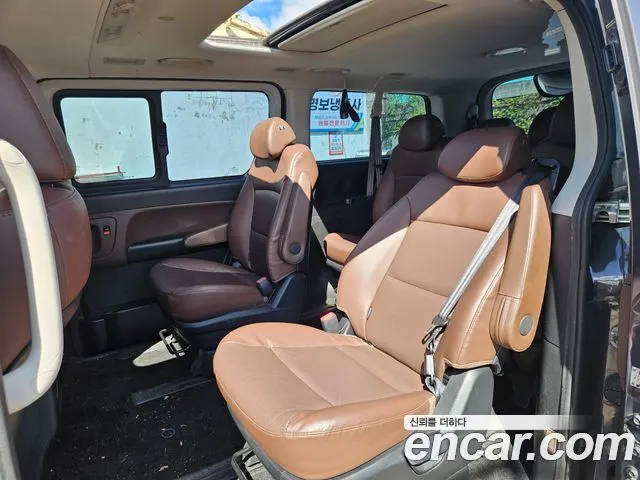 HYUNDAI GRAND STAREX 2019 — 162 225 км, коричневый, Корея — под ключ — фото 10
