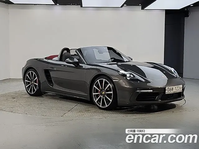 PORSCHE 718 BOXSTER 2018 — 86 949 км, серый, Корея — под ключ — фото 2
