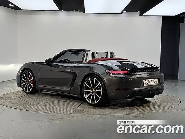 PORSCHE 718 BOXSTER 2018 — 86 949 км, серый, Корея — под ключ — фото 3